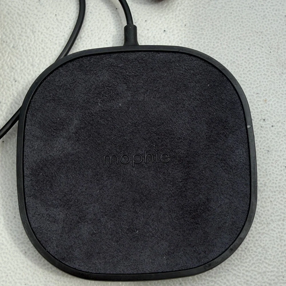 mophie Black Desktop Microphone Accessory Kit with Pop Filter & Tripod